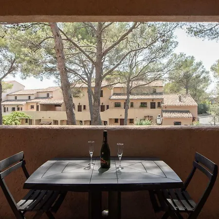 Apartment Le Hameau Des Pins Saint-Raphael (Var)